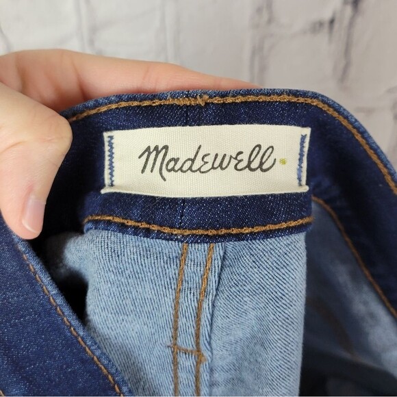 Madewell dark wash curvy 10" high rise tarren thermolite edition skinny jeans - Picture 6 of 12